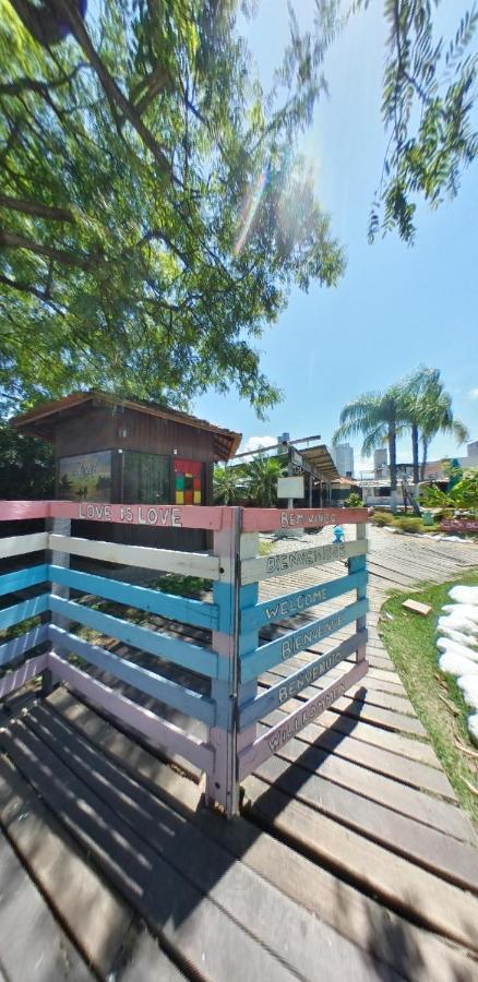 Hostel Barra Bar Balneário Camboriú エクステリア 写真