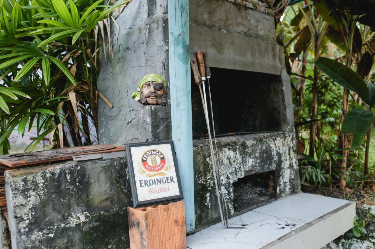 Hostel Barra Bar Balneário Camboriú エクステリア 写真