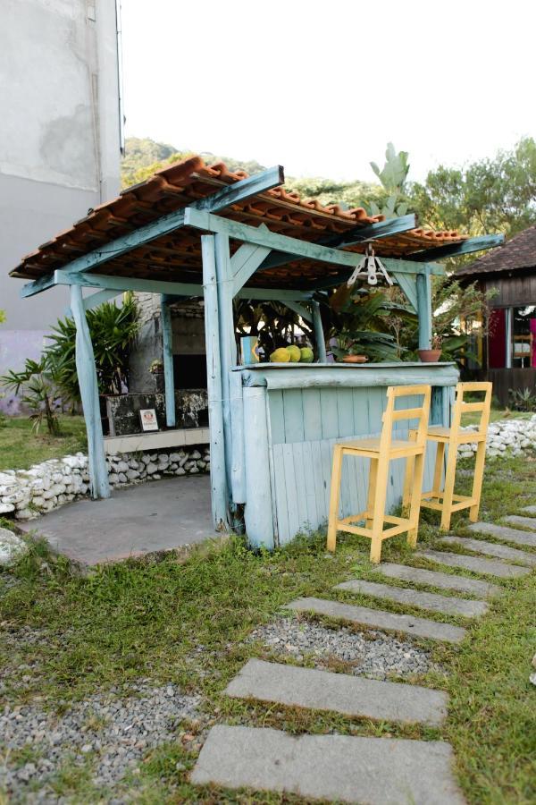 Hostel Barra Bar Balneário Camboriú エクステリア 写真