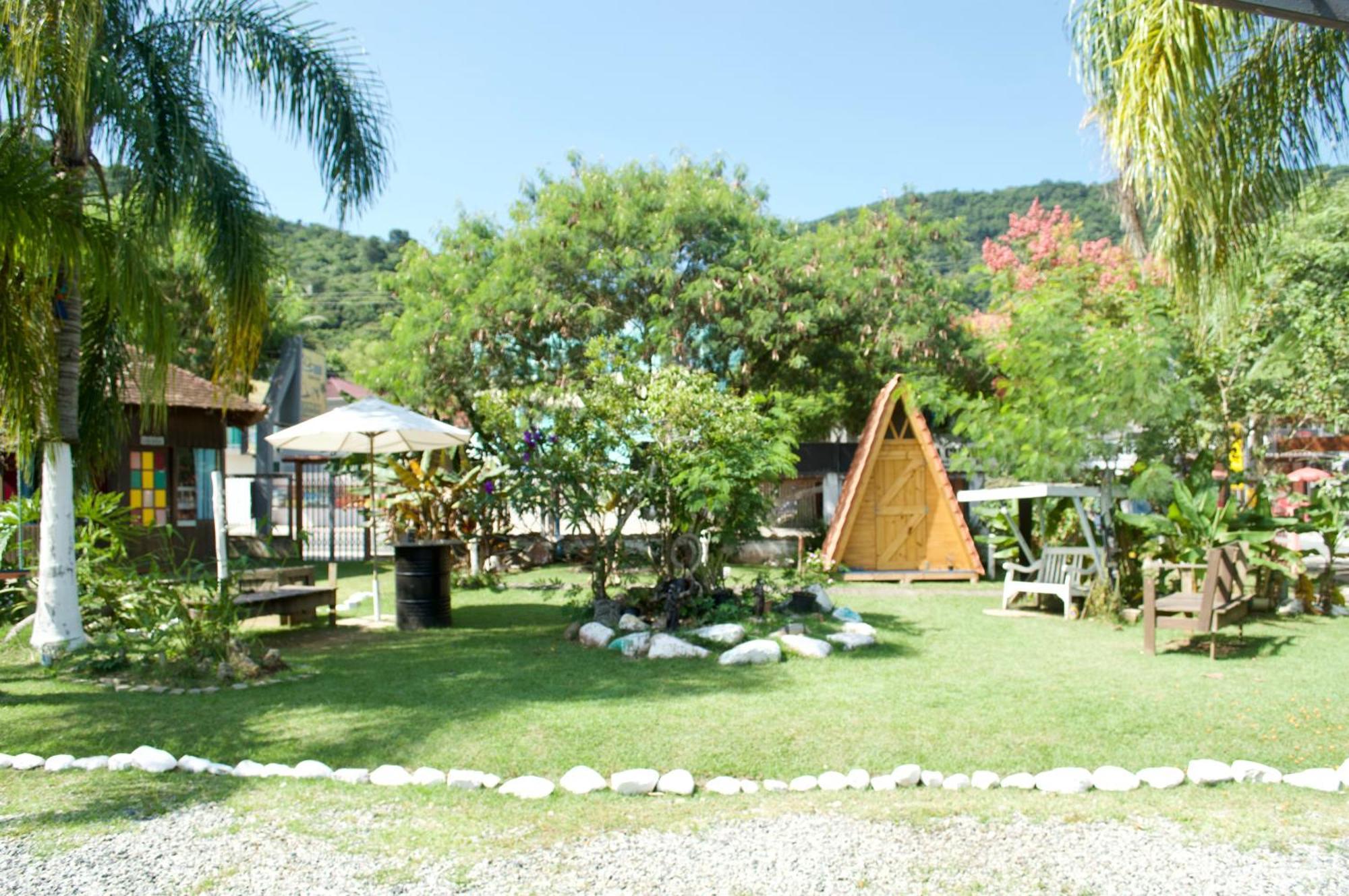 Hostel Barra Bar Balneário Camboriú エクステリア 写真